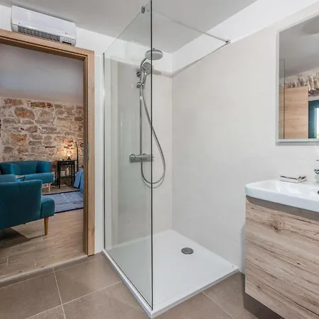Vakantiehuis Amazing In With Sauna
