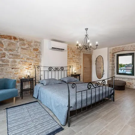 Amazing In With Sauna