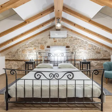 別荘 Amazing In With Sauna ウマグ