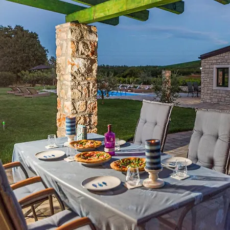 Amazing In With Sauna 別荘