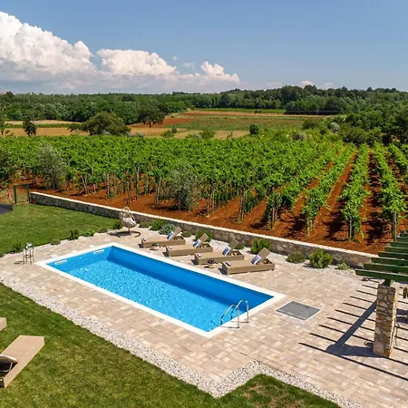 Amazing In With Sauna * ウマグ