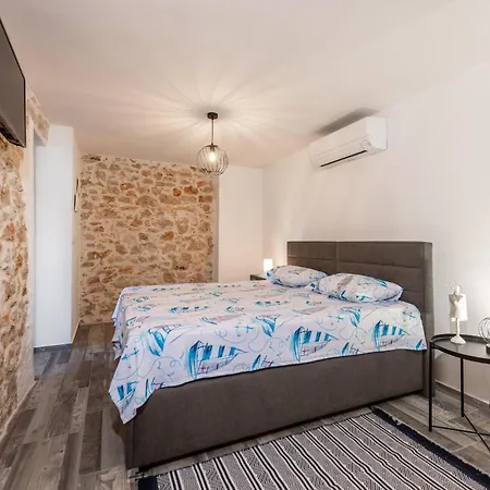 Luxurious In With Sauna * Umag